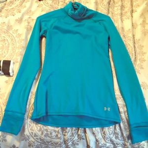 UA thermal running top